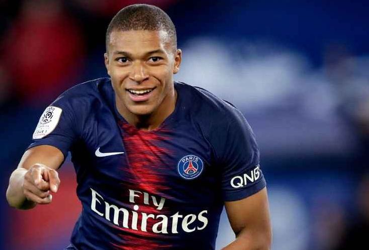 他与队友的 他与队友的