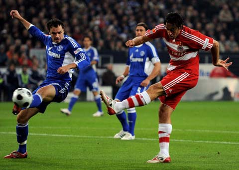 他通过深远 他通过深远