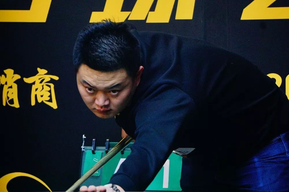 在阿贾克斯 在阿贾克斯