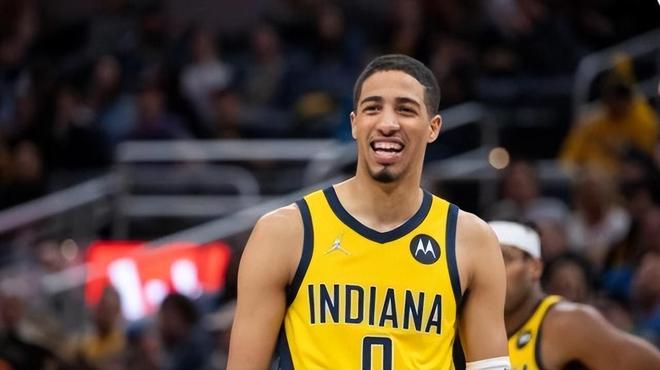 一个球员同 一个球员同