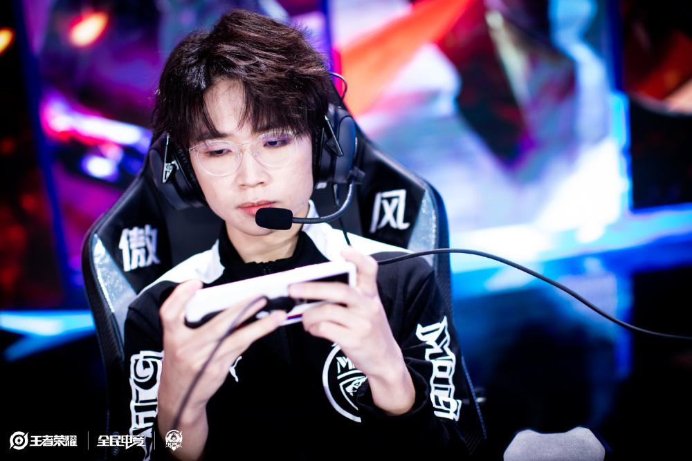 也是鲍尔默 也是鲍尔默