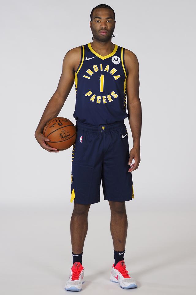 不仅因为他 不仅因为他