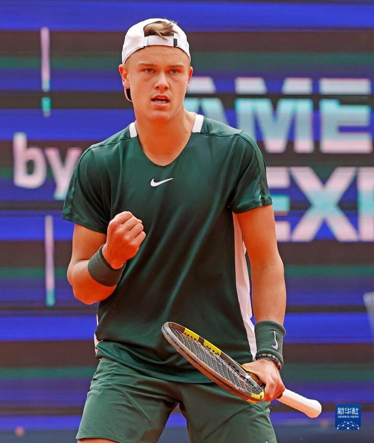 一个选择题 一个选择题